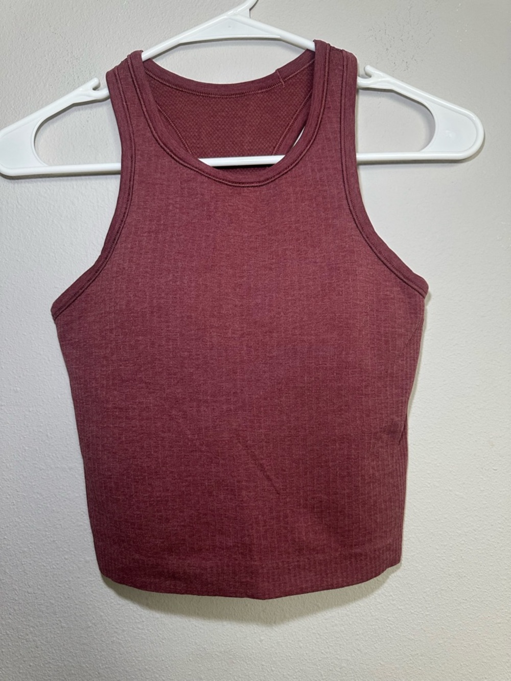Lululemon Ebb to Street High-Neck Cropped Tank Top - Heathered Red Plum